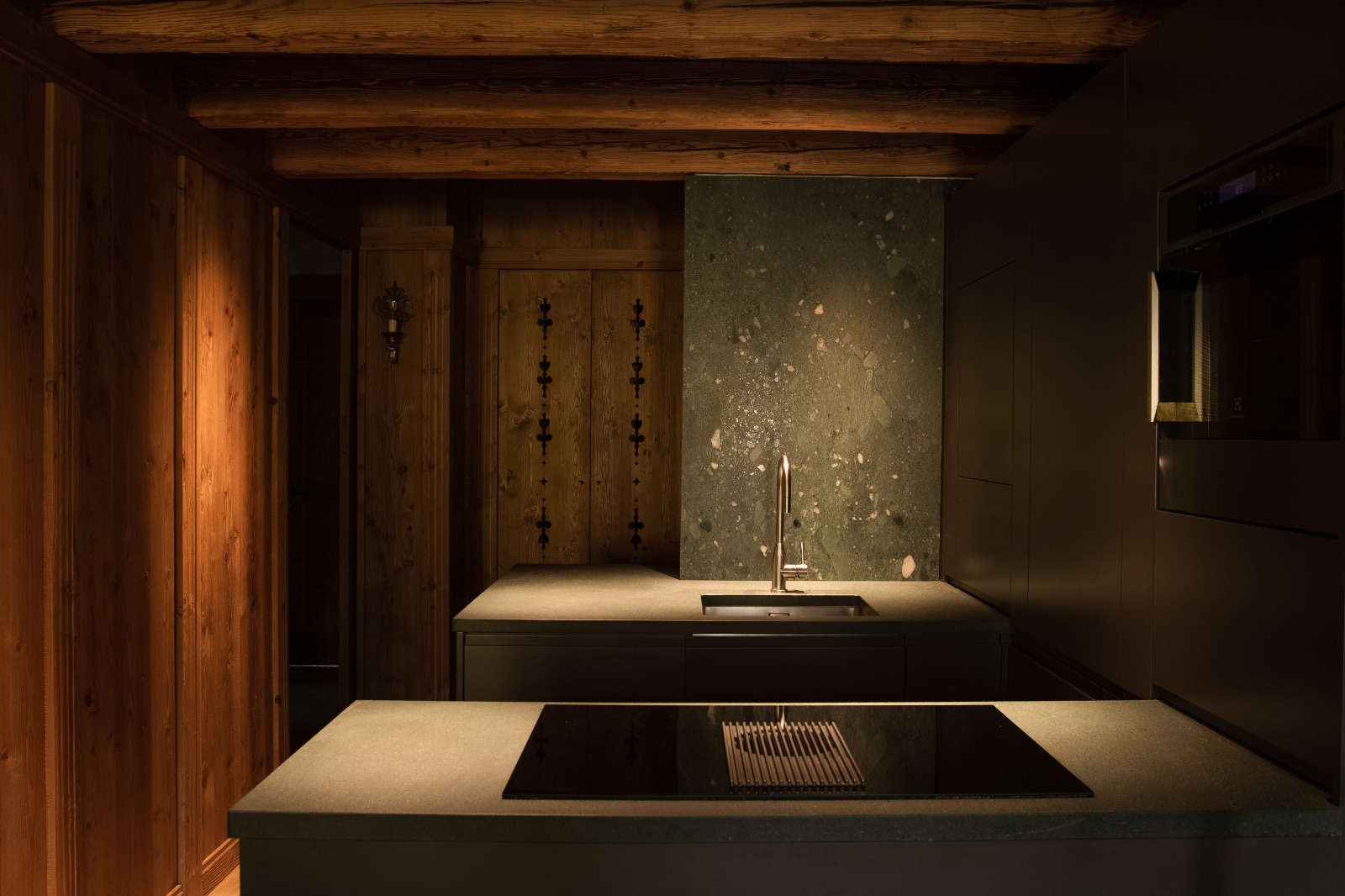 APT Courmayeur — Lavello e Boiserie